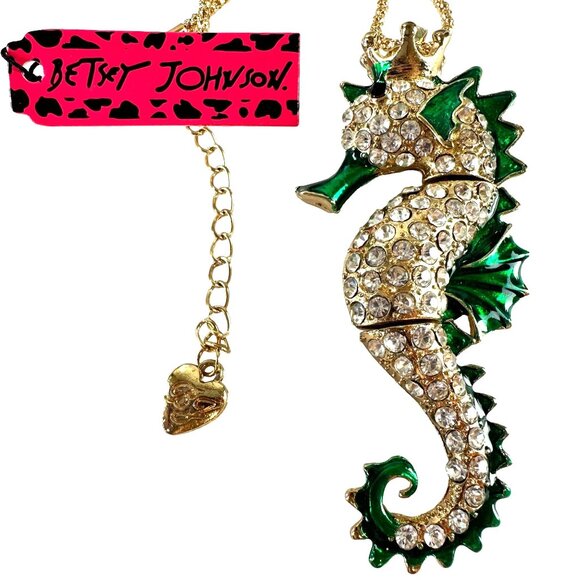 Betsey Johnson Green Crystal Seahorse Pendant Necklace Gold Tone Chain - Picture 2 of 3